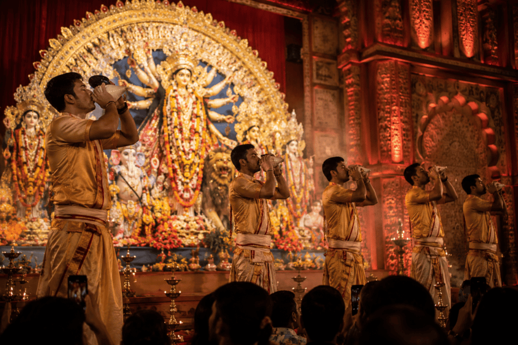 Ganga Aarti Priests Doing shankhnaad at Durga pooja